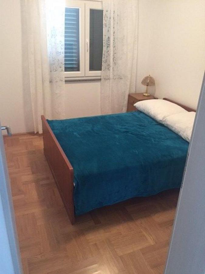 Apartment Jure Слатине Екстер'єр фото