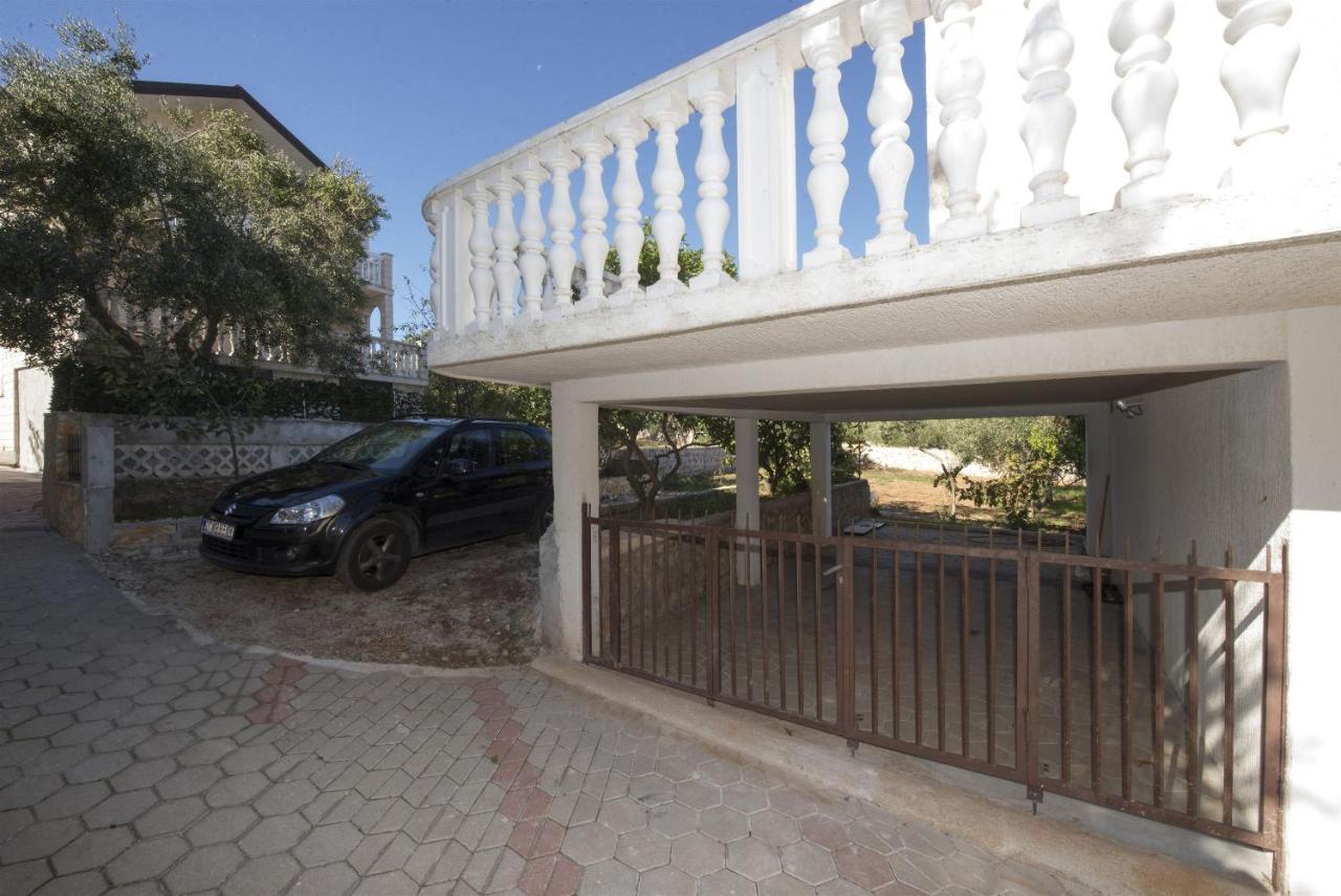 Apartment Jure Слатине Екстер'єр фото