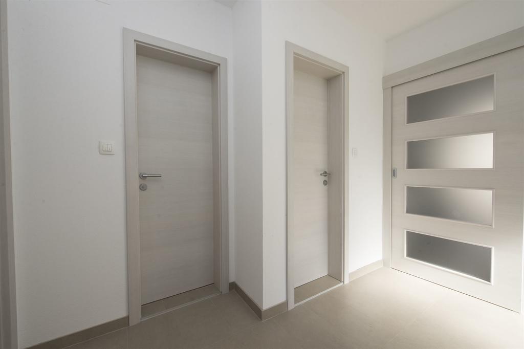 Apartment Jure Слатине Екстер'єр фото