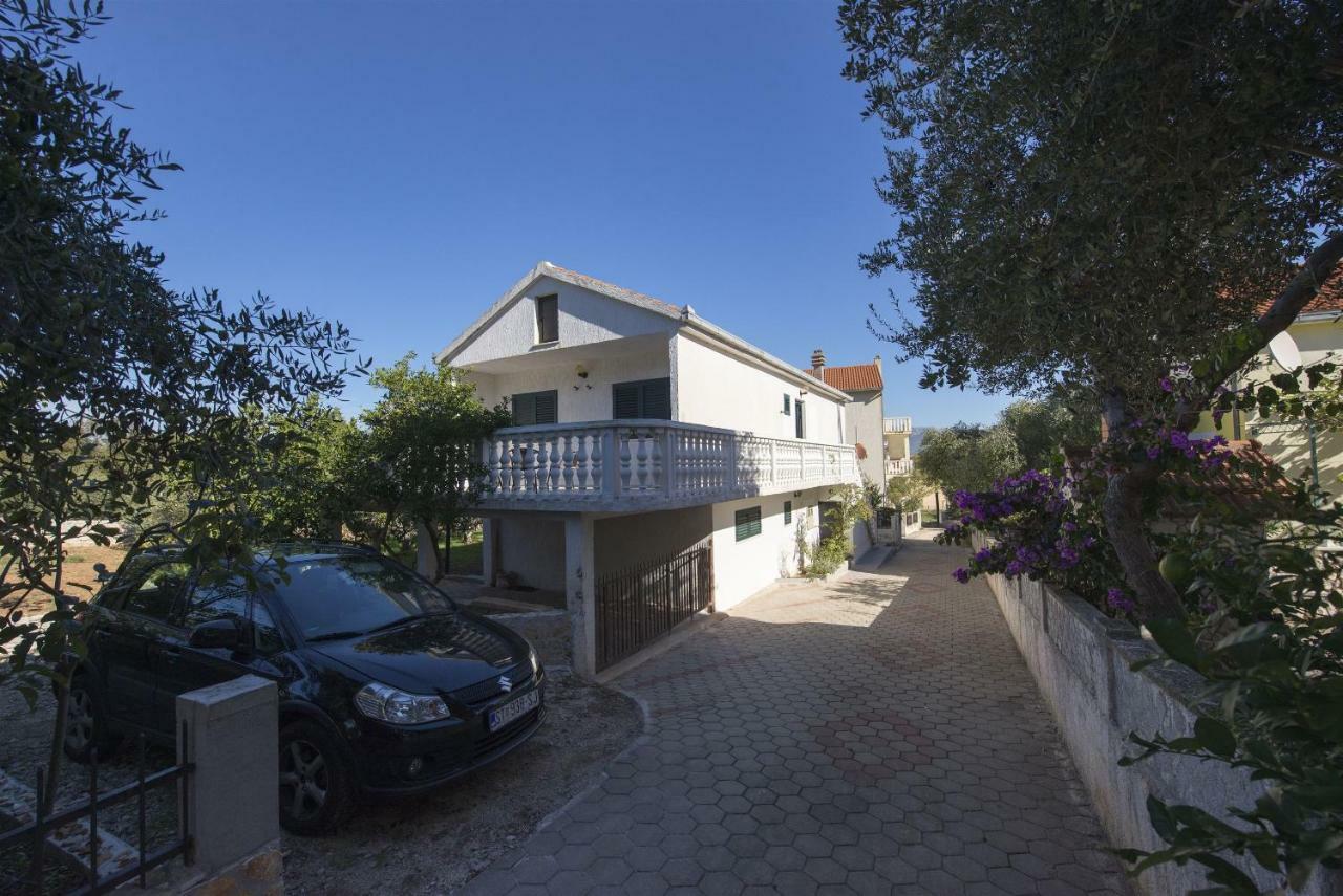 Apartment Jure Слатине Екстер'єр фото